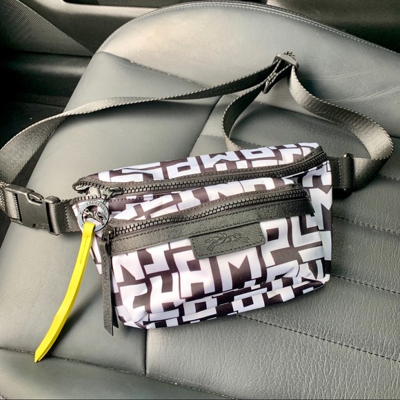 longchamp waist bag